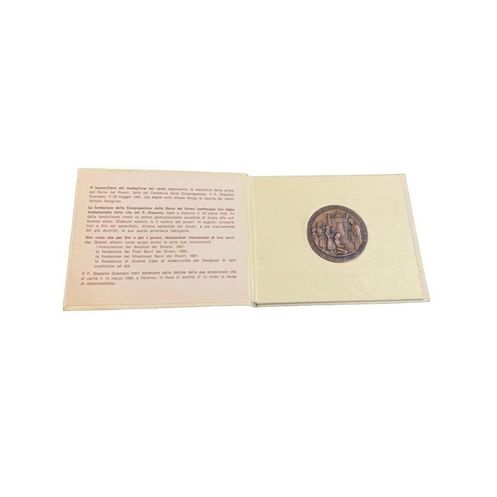 Vintage 1980 Catholic Latin In Service Of The Poor Medal Italy in Book